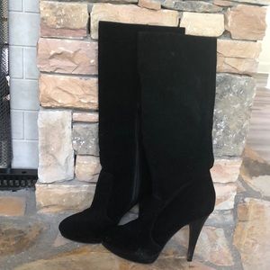 Shin high black boots